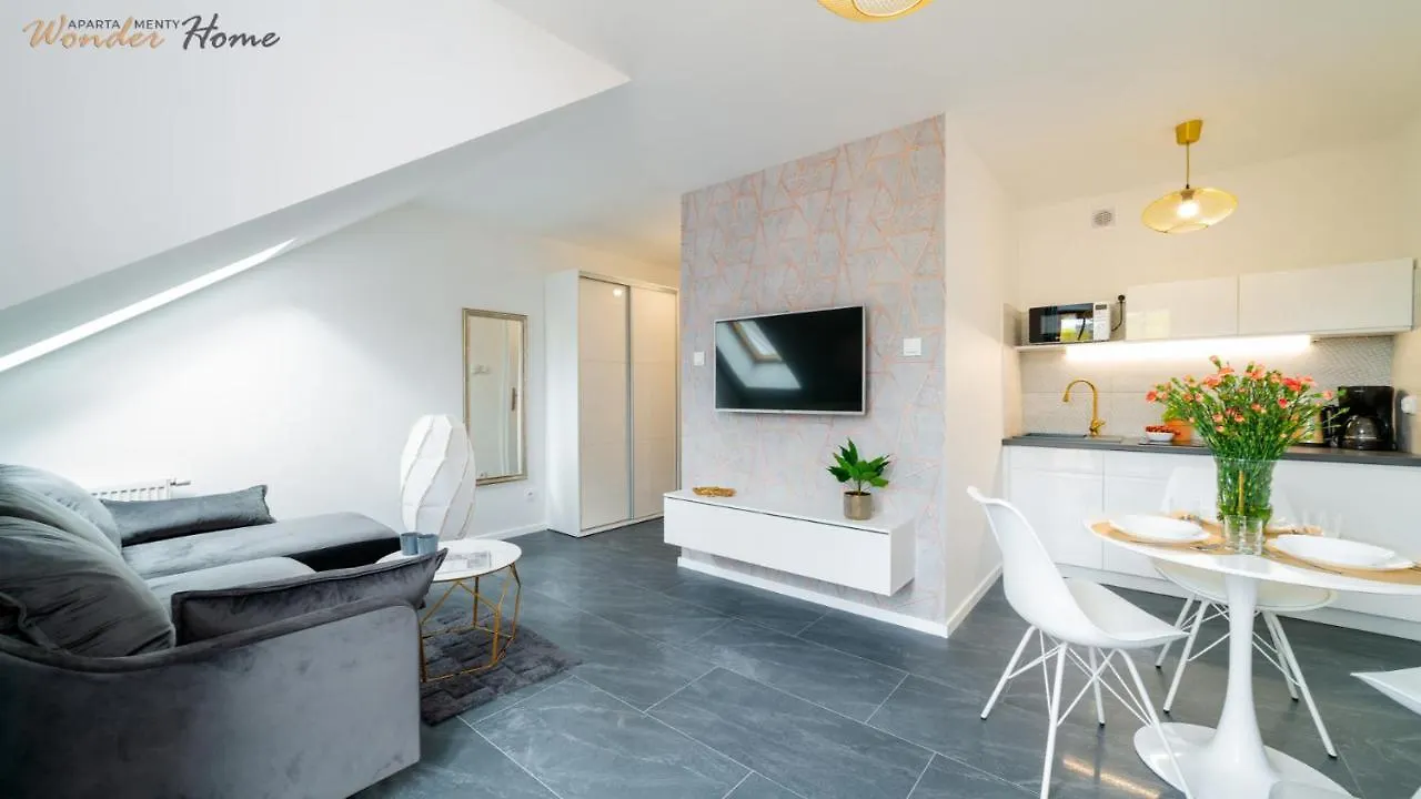 Wonder Home - Apartamenty Polozone Blisko Deptaka, Licznych Restauracji I Sklepow Karpacz Apartment