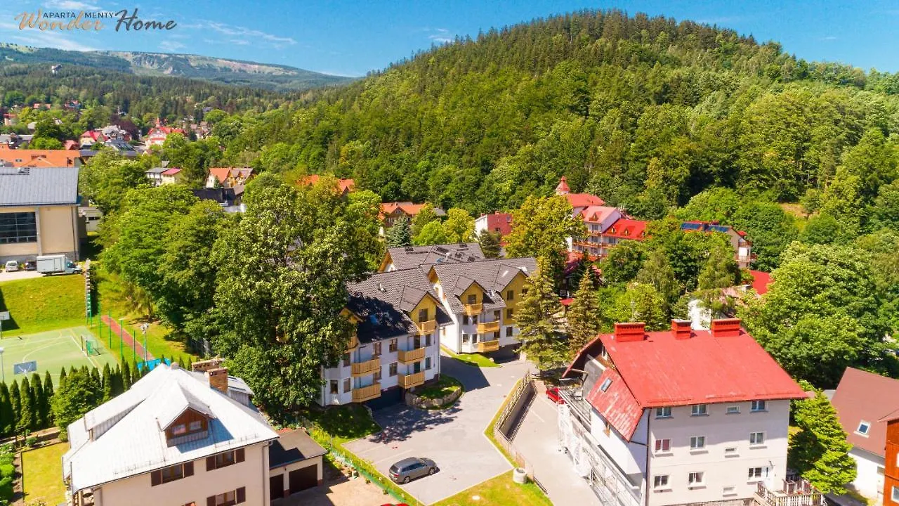 Wonder Home - Apartamenty Polozone Blisko Deptaka, Licznych Restauracji I Sklepow Karpacz Apartment