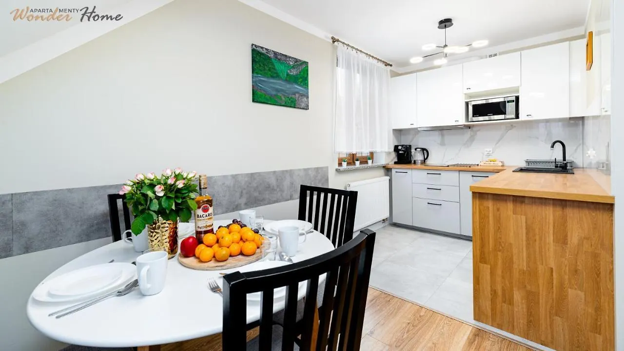 Wonder Home - Apartamenty Polozone Blisko Deptaka, Licznych Restauracji I Sklepow Karpacz Apartment